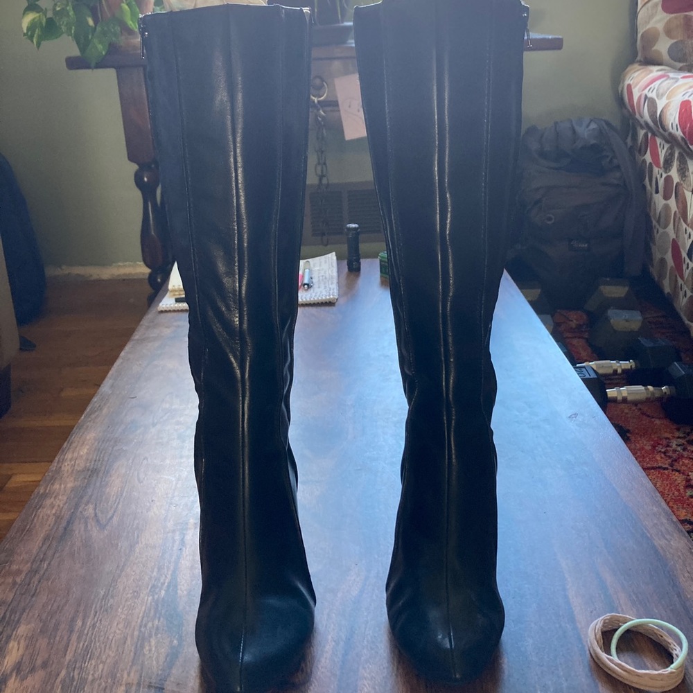 Genuine leather 7.5 tall boots